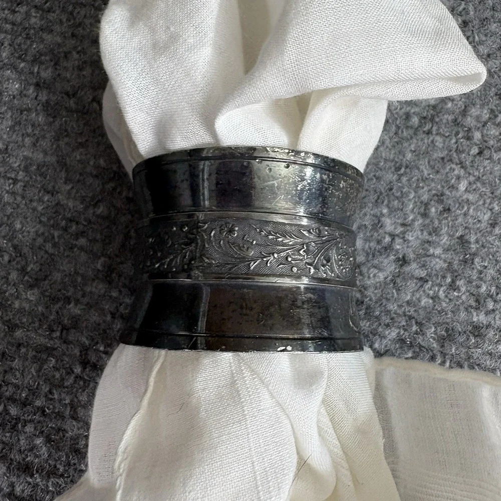 Antique Victorian Silverplate Floral Monogram Napkin Ring Estate 1880s Ornate‎